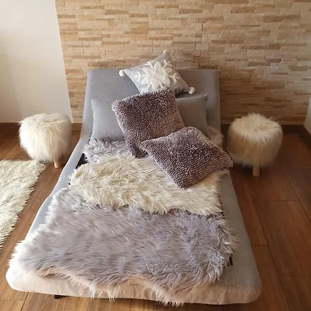 Szymoszkowa & Basen Sauny Jacuzzi - Szara Owca Apartmán