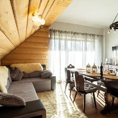 Szymoszkowa Ski & Basen Sauny Jacuzzi - Apartament Szara Owca Apartment